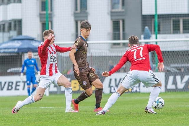 在定位球中 在定位球中